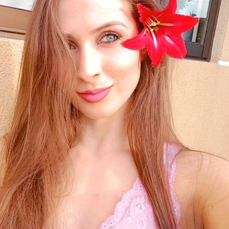 Laura Mendes かわいいモデル 写真