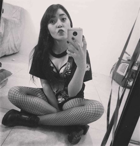 Lau スターセックス 写真