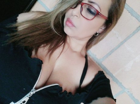 LALITA 可愛いモデル 写真