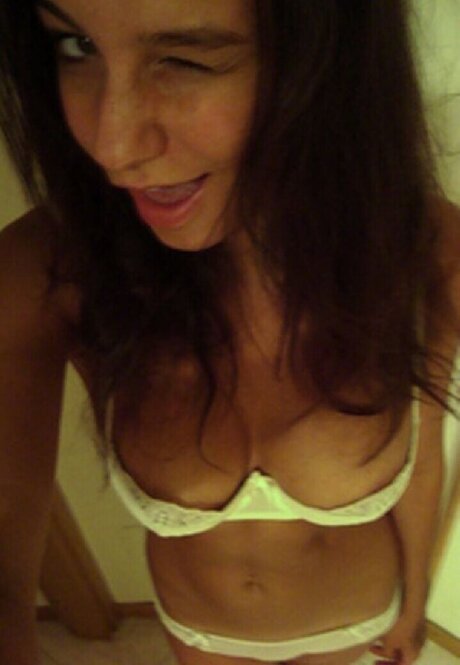 Giorgia Crivello ポルノスター エロティック アーカイブ