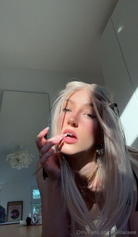 Bellaraee 独占女優 画像