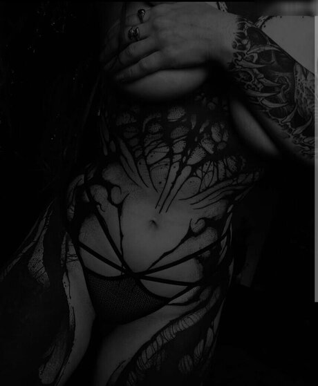 ボンデージ痴女OnlyFans セクシー 画像
