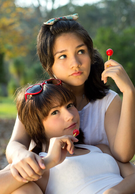 Doppamini 裸の女優 写真