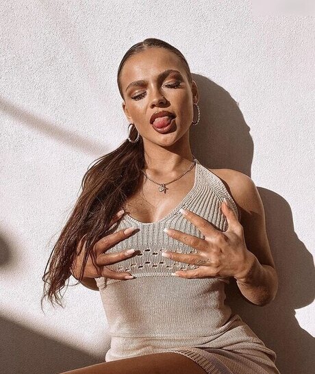 Jeje Lopes エロティック女優 写真