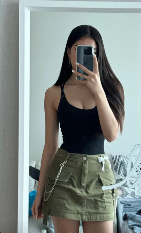 小さなお尻のOnlyFans ポルノ 写真