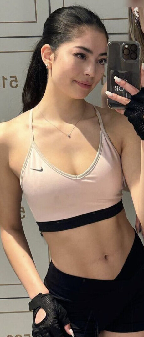 Dani Klieber アダルトモデル 画像