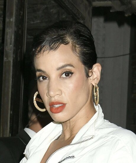 Dascha Polanco ヌードスター 写真