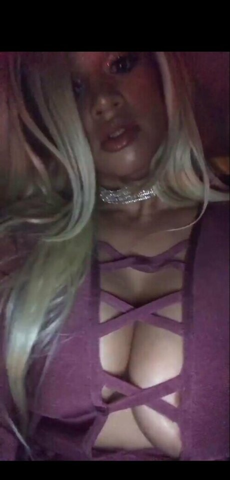Dascha Polanco スター ヌード 写真