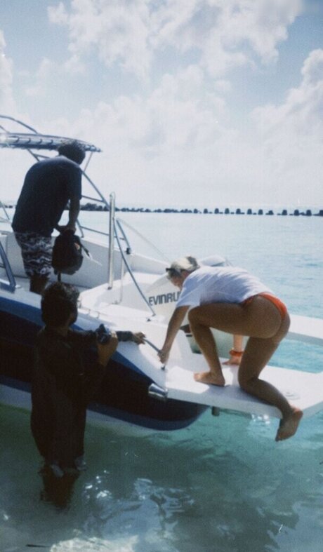 Anna Maria Schimanski ポルノスター ホット 写真