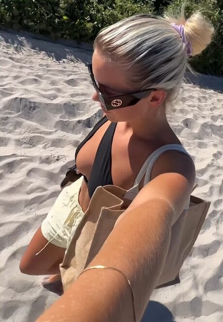 Anna Maria Schimanski トップモデル 写真