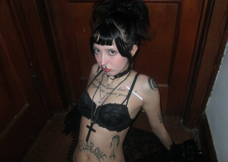 Wuvmia top profile image