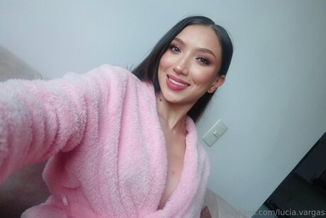 Lucia vargas ポルノスター パーフェクト 写真