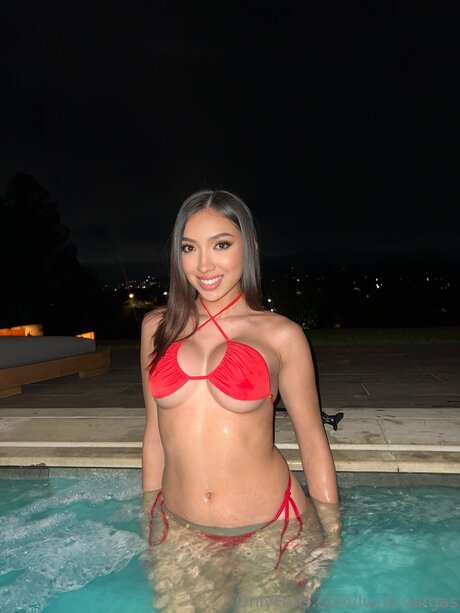 Lucia vargas ポルノスター 可愛い 写真
