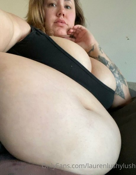 lushie lauren ポルノスター 裸 写真