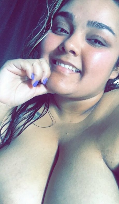 thckslutgoddess 裸のスター 写真