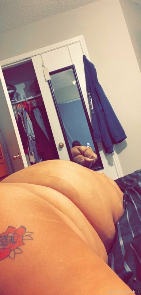 thckslutgoddess スターセックス 写真