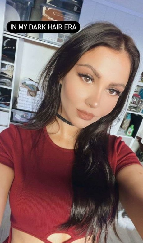 Aliythia 高品質モデル 写真