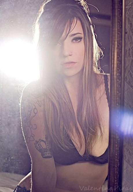 Mariana Graciolli かわいいスター 写真