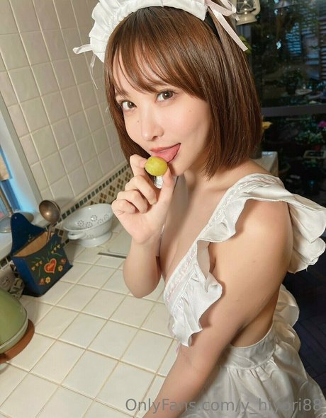 y hiyori88 アートモデル 写真