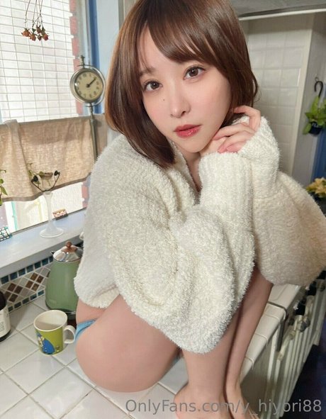 y hiyori88 裸のポルノスター アーカイブ