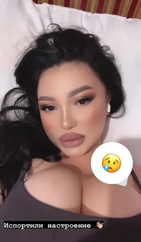 Zhansaya Dakarimova ポルノスター 写真
