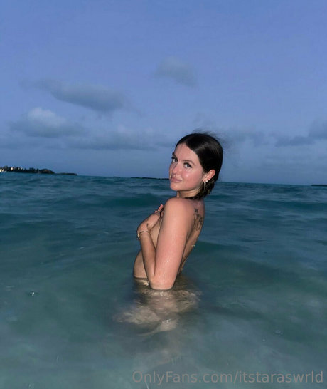 Itstaraswrld セックス女優 画像