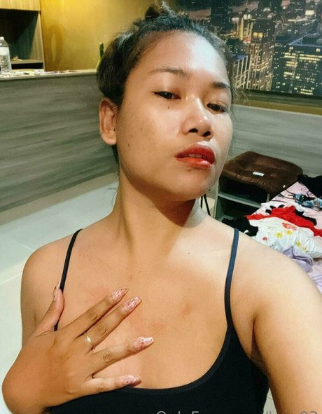 luzy93 スター ヌード ギャラリー