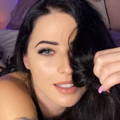 Devindelaney エロティック女優 画像
