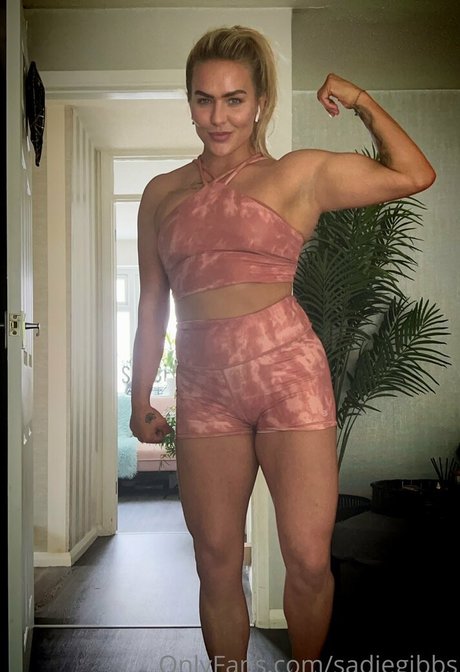 sadiegibbs アダルトモデル 画像