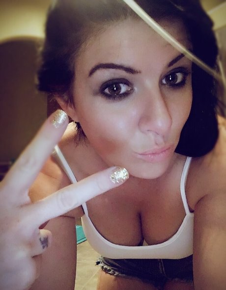 tarynthomas ポルノ女優 写真