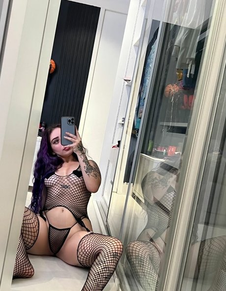 Ana Julia Mendes ポルノモデル 写真