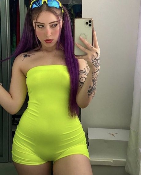 Ana Julia Mendes 素敵なスター 写真