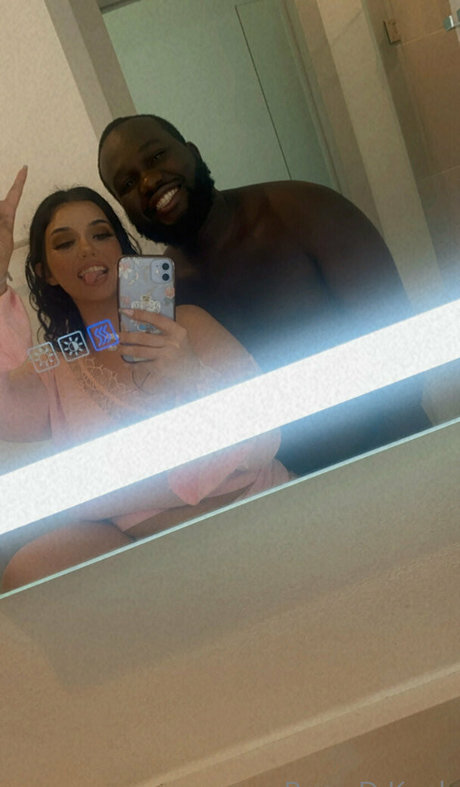 寝取られアマチュアOnlyFans セクシー裸 写真