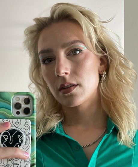 Courtney Miller ホットなポルノスター ギャラリー