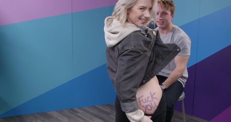 Courtney Miller 完璧な女優 ギャラリー