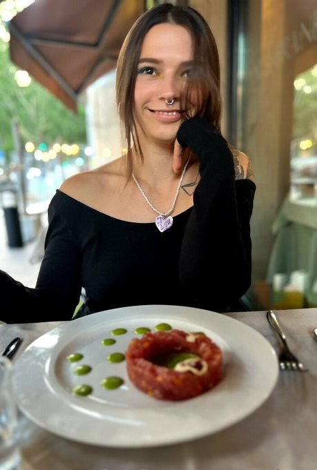 Kitty Berg ホットなポルノスター 写真