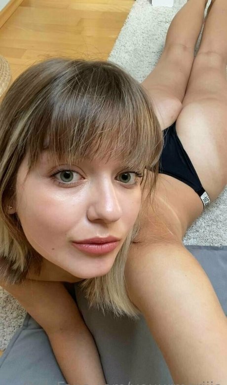 mariaholovko ホットモデル 写真