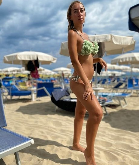 Elisa Ravasio ポルノスター ヌード 画像
