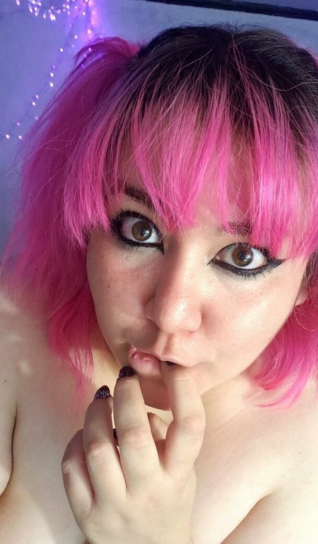 violetwitchy ヌードスター 写真