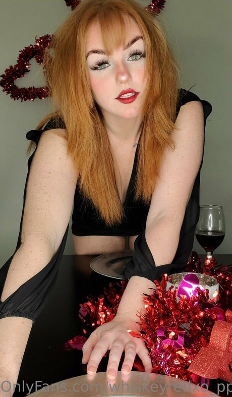 whiskeyredxo ppv 美しいモデル 写真
