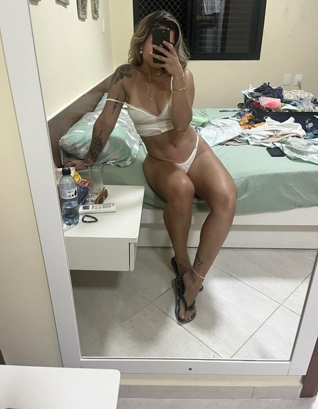 Daniela Stievano アートモデル 画像