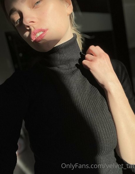 velvet tat HDポルノスター 写真