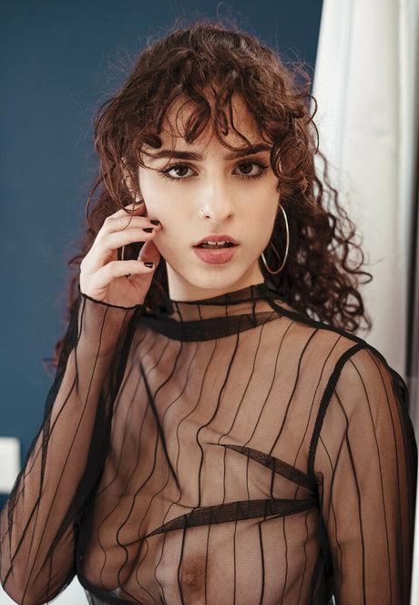 ランジェリー 熟女 OnlyFans トップ 写真