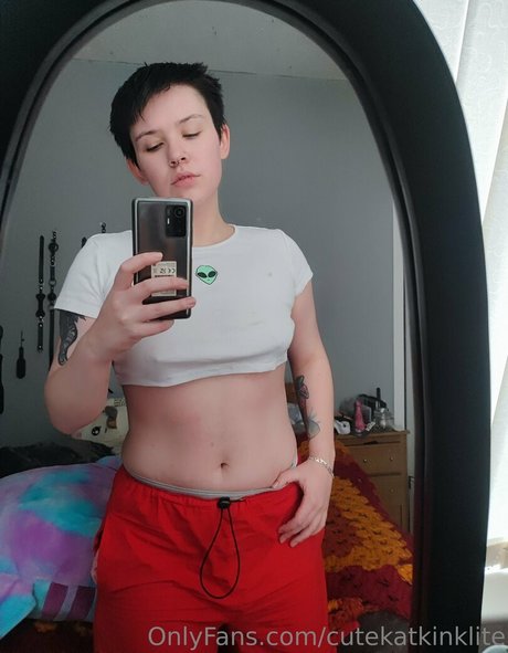 cutekatkinklite top profile image