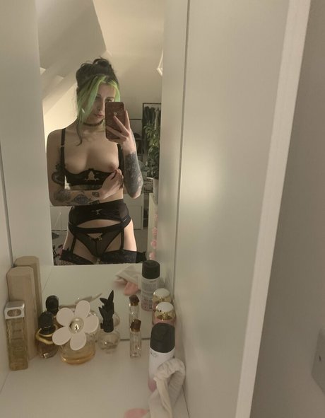 Rubyhexx アートモデル 写真