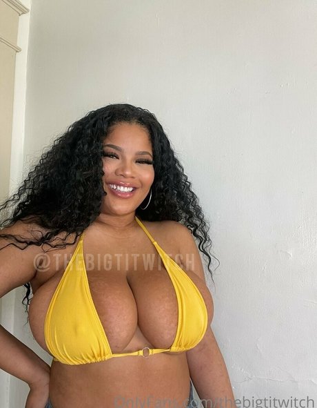 thebigtitwitch 無料スター 写真
