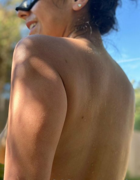 sweatyfaye セクシーなポルノスター 写真