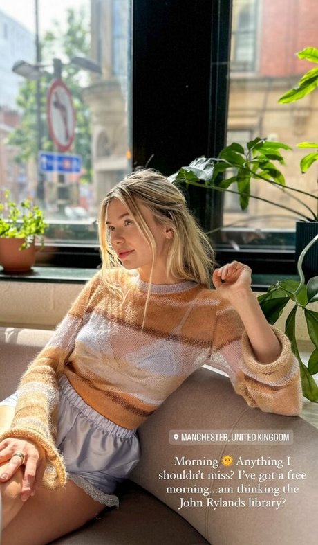 Georgia Toffolo ヌードモデル アーカイブ