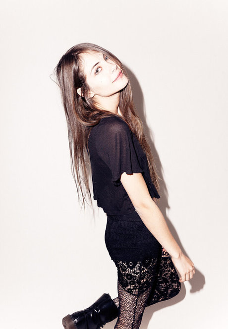 Willa Holland ホット女優 写真
