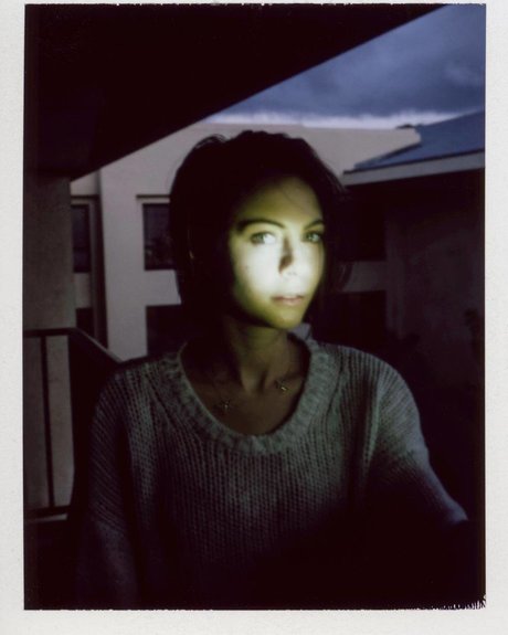 Willa Holland profile image